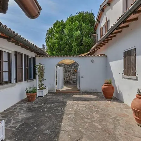 Villa La Colombaia Literno